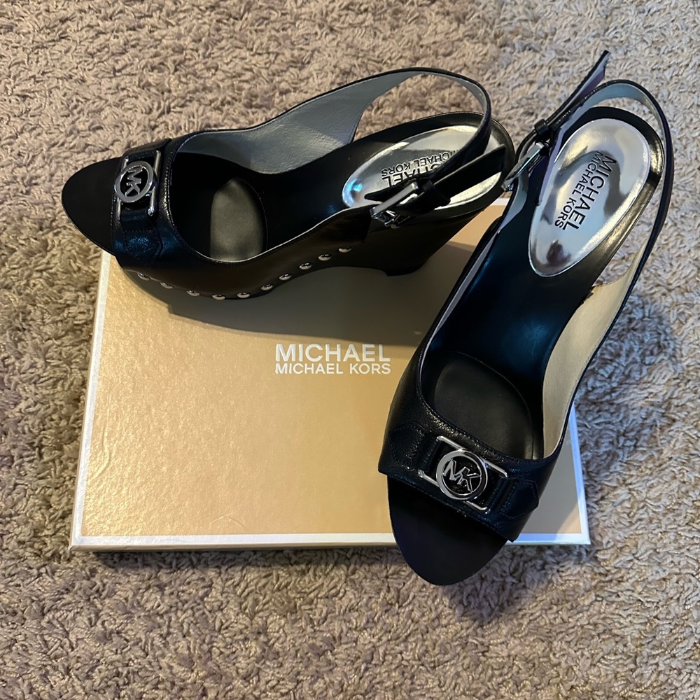 Michael Kors Charm Sling Platform